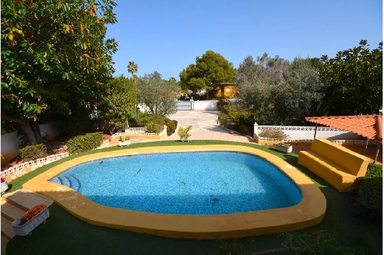 Villa in Denia zu verkaufen, Wohnfläche 230 m², Baujahr 1974, Zustand gepflegt, + Zentralheizung, Klimaanlage, Grundstück 1396 m², 4 Schlafzimmer, 2 Badezimmer, Pool, ref.: BC-7708-4