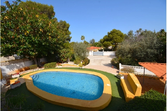 Villa in Denia zu verkaufen, Wohnfläche 230 m², Baujahr 1974, Zustand gepflegt, + Zentralheizung, Klimaanlage, Grundstück 1396 m², 4 Schlafzimmer, 2 Badezimmer, Pool, ref.: BC-7708-5