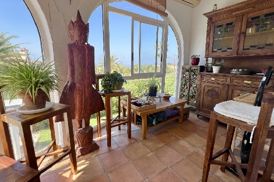 Villa in Denia zu verkaufen, Wohnfläche 185 m², Baujahr 1979, Zustand gepflegt, + Zentralheizung, Klimaanlage, Grundstück 946 m², 3 Schlafzimmer, 3 Badezimmer, Pool, ref.: FK-0924-14