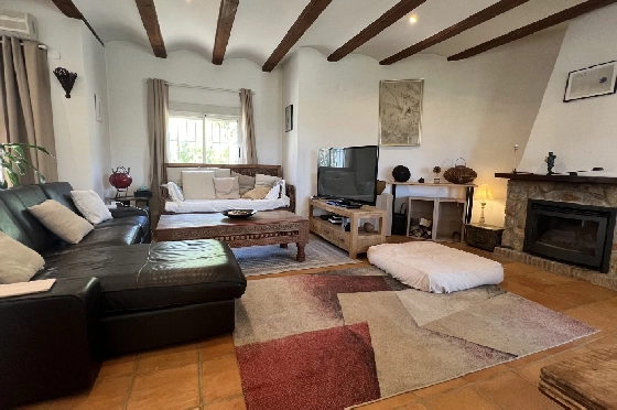 Villa in Denia zu verkaufen, Wohnfläche 185 m², Baujahr 1979, Zustand gepflegt, + Zentralheizung, Klimaanlage, Grundstück 946 m², 3 Schlafzimmer, 3 Badezimmer, Pool, ref.: FK-0924-7