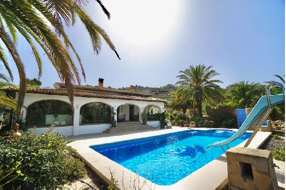 Finca in Benissa(Partida Llenes) zu verkaufen, Wohnfläche 326 m², Klimaanlage, Grundstück 18203 m², 3 Schlafzimmer, 3 Badezimmer, Pool, ref.: CA-F-1784-AMBI-35