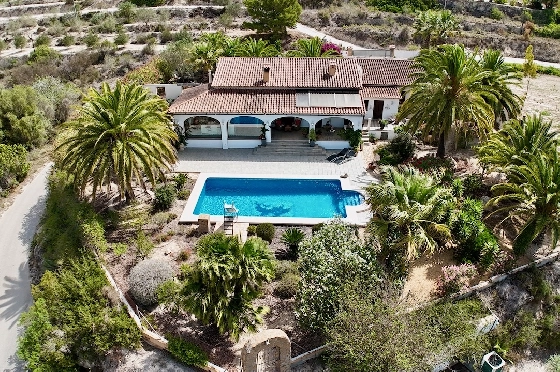 Finca in Benissa(Partida Llenes) zu verkaufen, Wohnfläche 326 m², Klimaanlage, Grundstück 18203 m², 3 Schlafzimmer, 3 Badezimmer, Pool, ref.: CA-F-1784-AMBI-42