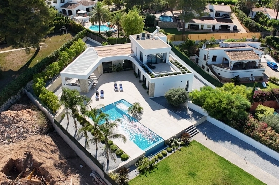 Villa in Javea(Pinosol) zu verkaufen, Wohnfläche 260 m², Zustand Erstbezug, + Fussbodenheizung, Klimaanlage, Grundstück 1866 m², 4 Schlafzimmer, 3 Badezimmer, Pool, ref.: CA-H-1790-AMBE-44