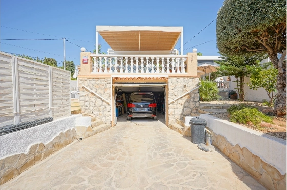 Villa in Calpe(Partida Calalga) zu verkaufen, Wohnfläche 144 m², Grundstück 555 m², 3 Schlafzimmer, 3 Badezimmer, ref.: BP-4418CAL-38