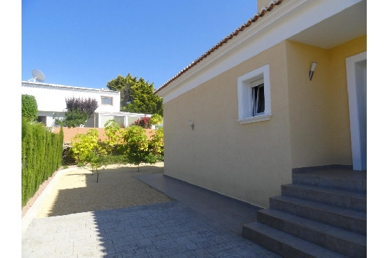 Villa in Calpe(Calpe) zu verkaufen, Wohnfläche 410 m², Klimaanlage, Grundstück 983 m², 3 Schlafzimmer, 3 Badezimmer, Pool, ref.: COB-982-10535-14