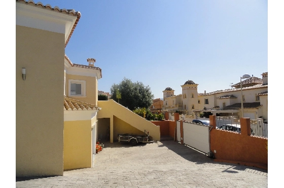 Villa in Calpe(Calpe) zu verkaufen, Wohnfläche 410 m², Klimaanlage, Grundstück 983 m², 3 Schlafzimmer, 3 Badezimmer, Pool, ref.: COB-982-10535-21