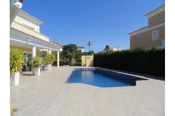 Villa in Calpe(Calpe) zu verkaufen, Wohnfläche 410 m², Klimaanlage, Grundstück 983 m², 3 Schlafzimmer, 3 Badezimmer, Pool, ref.: COB-982-10535-3