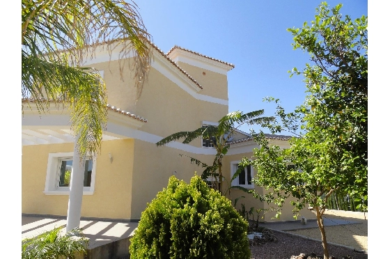 Villa in Calpe(Calpe) zu verkaufen, Wohnfläche 410 m², Klimaanlage, Grundstück 983 m², 3 Schlafzimmer, 3 Badezimmer, Pool, ref.: COB-982-10535-5