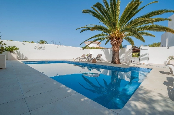 Villa in Benissa(San Jaime) zu verkaufen, Wohnfläche 240 m², Klimaanlage, 6 Schlafzimmer, 3 Badezimmer, Pool, ref.: COB-3449-10535-2