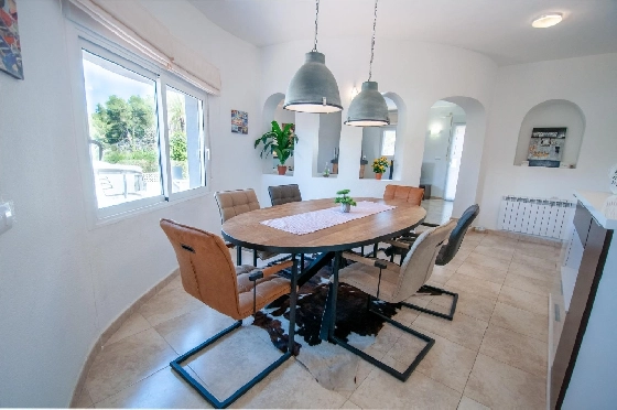 Villa in Benissa(San Jaime) zu verkaufen, Wohnfläche 240 m², Klimaanlage, 6 Schlafzimmer, 3 Badezimmer, Pool, ref.: COB-3449-10535-22