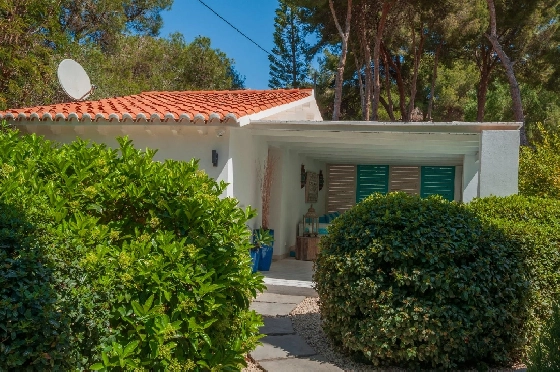 Villa in Moraira(El Portet) zu verkaufen, Wohnfläche 180 m², Klimaanlage, Grundstück 1300 m², 4 Schlafzimmer, 4 Badezimmer, Pool, ref.: COB-3455-10535-22