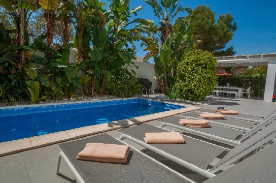 Villa in Moraira(El Portet) zu verkaufen, Wohnfläche 180 m², Klimaanlage, Grundstück 1300 m², 4 Schlafzimmer, 4 Badezimmer, Pool, ref.: COB-3455-10535-29