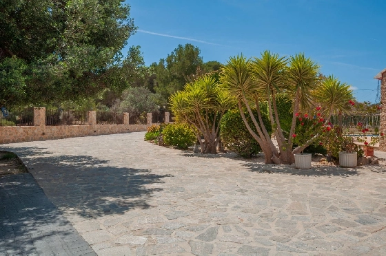 Finca in Teulada(Zona de la playa) zu verkaufen, Wohnfläche 238 m², Klimaanlage, Grundstück 14129 m², 5 Schlafzimmer, 4 Badezimmer, Pool, ref.: COB-3457-10535-40