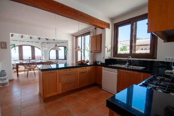 Villa in Moraira(Benimeit) zu verkaufen, Wohnfläche 168 m², Klimaanlage, 3 Schlafzimmer, 3 Badezimmer, Pool, ref.: COB-3467-10535-13