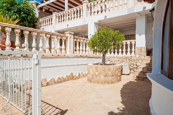 Villa in Moraira(Benimeit) zu verkaufen, Wohnfläche 168 m², Klimaanlage, 3 Schlafzimmer, 3 Badezimmer, Pool, ref.: COB-3467-10535-33