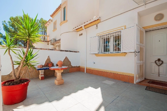 Bungalow in Calpe(Garduix) zu verkaufen, Wohnfläche 110 m², Klimaanlage, 2 Schlafzimmer, 2 Badezimmer, Pool, ref.: COB-3468-10535-5