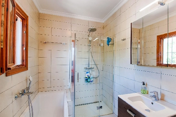 Finca in Benissa zu verkaufen, Wohnfläche 521 m², Baujahr 2002, Klimaanlage, Grundstück 19880 m², 4 Schlafzimmer, 3 Badezimmer, Pool, ref.: AM-11988DA-48