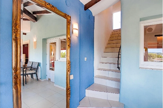 Villa in Moraira zu verkaufen, Wohnfläche 326 m², Baujahr 1975, Klimaanlage, Grundstück 791 m², 6 Schlafzimmer, 6 Badezimmer, Pool, ref.: AM-12082DA-35