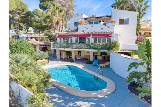 Villa in Moraira zu verkaufen, Wohnfläche 326 m², Baujahr 1975, Klimaanlage, Grundstück 791 m², 6 Schlafzimmer, 6 Badezimmer, Pool, ref.: AM-12082DA-7