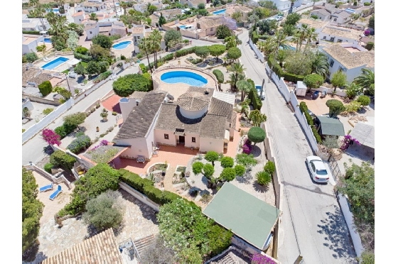 Villa in Moraira zu verkaufen, Wohnfläche 293 m², Baujahr 1998, Klimaanlage, Grundstück 1604 m², 5 Schlafzimmer, 3 Badezimmer, Pool, ref.: AM-12096DA-13