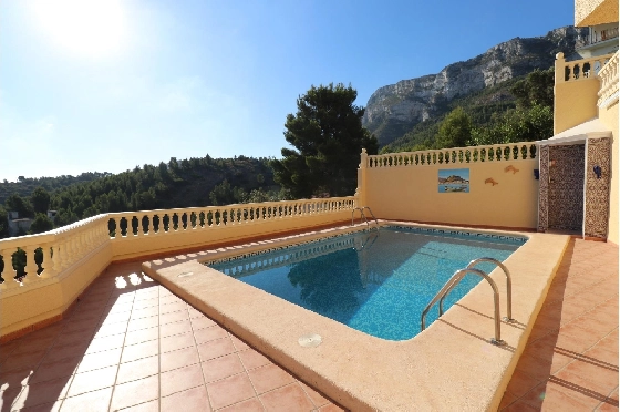 Villa in Denia zu verkaufen, Wohnfläche 319 m², Klimaanlage, Grundstück 900 m², 6 Schlafzimmer, 4 Badezimmer, Pool, ref.: AM-12170DA-14