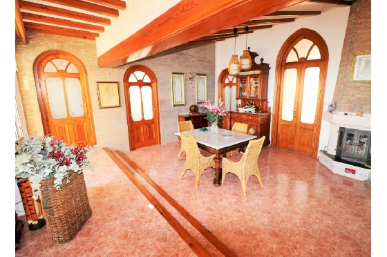 Villa in Denia zu verkaufen, Wohnfläche 319 m², Klimaanlage, Grundstück 900 m², 6 Schlafzimmer, 4 Badezimmer, Pool, ref.: AM-12170DA-22