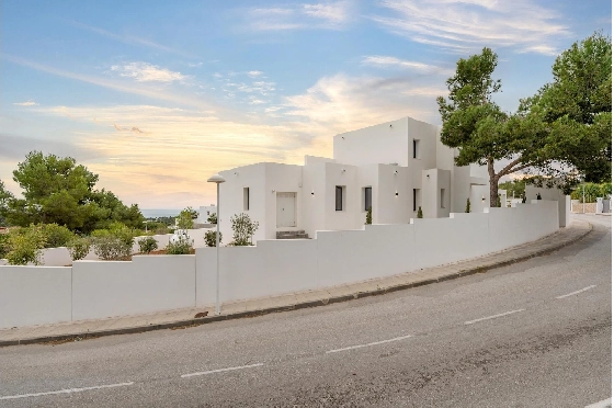 Villa in Moraira zu verkaufen, Wohnfläche 259 m², Baujahr 2024, Klimaanlage, Grundstück 800 m², 3 Schlafzimmer, 3 Badezimmer, Pool, ref.: AM-12206DR-17