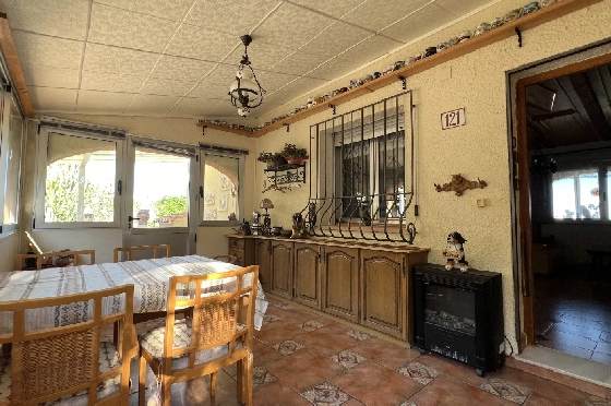 Villa in Denia-La Sella zu verkaufen, Wohnfläche 109 m², Baujahr 1985, + Zentralheizung, Klimaanlage, Grundstück 1003 m², 3 Schlafzimmer, 2 Badezimmer, Pool, ref.: JS-1624-25