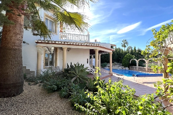 Villa in Denia(Marquesa VI) zu verkaufen, Woongedeelte 122 m², Bouwjaar 2001, Zustand gepflegt, + Fussbodenheizung, Klimaanlage, Grondstuk 802 m², 4 Slaapkamer, 3 Badkamer, Pool, ref.: SC-T0924-27