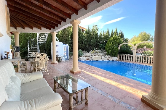 Villa in Denia(Marquesa VI) zu verkaufen, Espace de vie 122 m², Baujahr 2001, Zustand gepflegt, + Fussbodenheizung, Klimaanlage, Terrain 802 m², 4 Chambres à coucher, 3 Salle de bain, Pool, ref.: SC-T0924-29