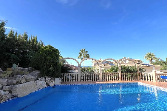 Villa in Denia(Marquesa VI) zu verkaufen, Woongedeelte 122 m², Bouwjaar 2001, Zustand gepflegt, + Fussbodenheizung, Klimaanlage, Grondstuk 802 m², 4 Slaapkamer, 3 Badkamer, Pool, ref.: SC-T0924-32