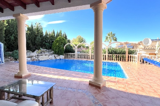 Villa in Denia(Marquesa VI) zu verkaufen, Woongedeelte 122 m², Bouwjaar 2001, Zustand gepflegt, + Fussbodenheizung, Klimaanlage, Grondstuk 802 m², 4 Slaapkamer, 3 Badkamer, Pool, ref.: SC-T0924-5