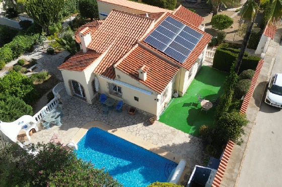 Villa in Denia(Marquesa 6 ) zu verkaufen, Zona de estar 150 m², Baujahr 1995, Zustand gepflegt, + Zentralheizung, Klimaanlage, Terreno 800 m², 3 Dormitorio, 3 Bano, Pool, ref.: AS-0924-10