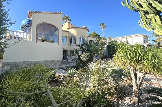 Villa in Denia(Marquesa 6 ) zu verkaufen, Espace de vie 150 m², Baujahr 1995, Zustand gepflegt, + Zentralheizung, Klimaanlage, Terrain 800 m², 3 Chambres à coucher, 3 Salle de bain, Pool, ref.: AS-0924-11