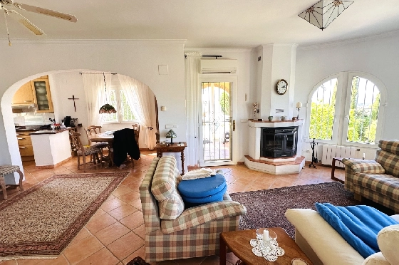 Villa in Denia(Marquesa 6 ) zu verkaufen, Espace de vie 150 m², Baujahr 1995, Zustand gepflegt, + Zentralheizung, Klimaanlage, Terrain 800 m², 3 Chambres à coucher, 3 Salle de bain, Pool, ref.: AS-0924-15