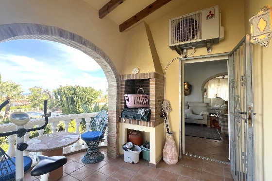 Villa in Denia(Marquesa 6 ) zu verkaufen, Espace de vie 150 m², Baujahr 1995, Zustand gepflegt, + Zentralheizung, Klimaanlage, Terrain 800 m², 3 Chambres à coucher, 3 Salle de bain, Pool, ref.: AS-0924-26