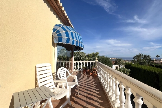 Villa in Denia(Marquesa 6 ) zu verkaufen, Espace de vie 150 m², Baujahr 1995, Zustand gepflegt, + Zentralheizung, Klimaanlage, Terrain 800 m², 3 Chambres à coucher, 3 Salle de bain, Pool, ref.: AS-0924-40