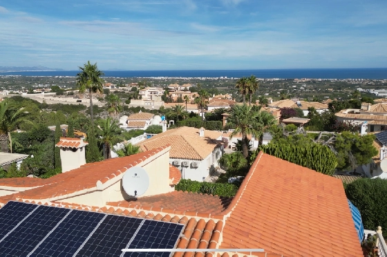 Villa in Denia(Marquesa 6 ) zu verkaufen, Espace de vie 150 m², Baujahr 1995, Zustand gepflegt, + Zentralheizung, Klimaanlage, Terrain 800 m², 3 Chambres à coucher, 3 Salle de bain, Pool, ref.: AS-0924-41