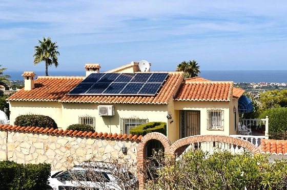 Villa in Denia(Marquesa 6 ) zu verkaufen, Espace de vie 150 m², Baujahr 1995, Zustand gepflegt, + Zentralheizung, Klimaanlage, Terrain 800 m², 3 Chambres à coucher, 3 Salle de bain, Pool, ref.: AS-0924-49