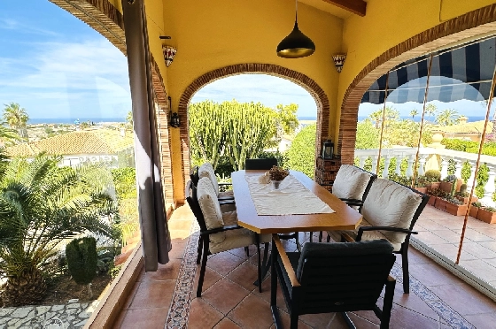 Villa in Denia(Marquesa 6 ) zu verkaufen, Espace de vie 150 m², Baujahr 1995, Zustand gepflegt, + Zentralheizung, Klimaanlage, Terrain 800 m², 3 Chambres à coucher, 3 Salle de bain, Pool, ref.: AS-0924-53