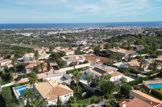 Villa in Denia(Marquesa 6 ) zu verkaufen, Espace de vie 150 m², Baujahr 1995, Zustand gepflegt, + Zentralheizung, Klimaanlage, Terrain 800 m², 3 Chambres à coucher, 3 Salle de bain, Pool, ref.: AS-0924-8