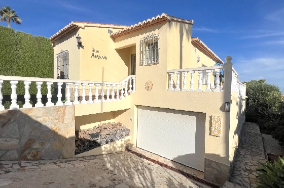 Villa in Denia(Marquesa 6 ) zu verkaufen, Zona de estar 150 m², Baujahr 1995, Zustand gepflegt, + Zentralheizung, Klimaanlage, Terreno 800 m², 3 Dormitorio, 3 Bano, Pool, ref.: AS-0924-9