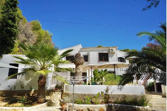 Villa in Benissa(Fanadix) zu verkaufen, Wohnfläche 180 m², Klimaanlage, Grundstück 1215 m², 5 Schlafzimmer, 4 Badezimmer, Pool, ref.: CA-H-1812-AMB-9