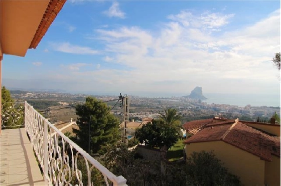 Villa in Calpe zu verkaufen, Wohnfläche 278 m², Baujahr 2010, Zustand neuwertig, + Zentralheizung, Grundstück 980 m², 3 Schlafzimmer, 3 Badezimmer, Pool, ref.: B-0913-2