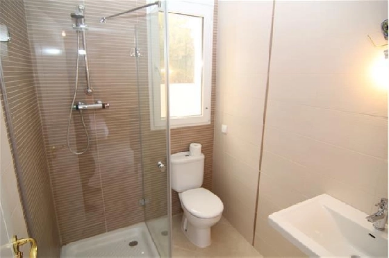 Villa in Calpe zu verkaufen, Wohnfläche 278 m², Baujahr 2010, Zustand neuwertig, + Zentralheizung, Grundstück 980 m², 3 Schlafzimmer, 3 Badezimmer, Pool, ref.: B-0913-9