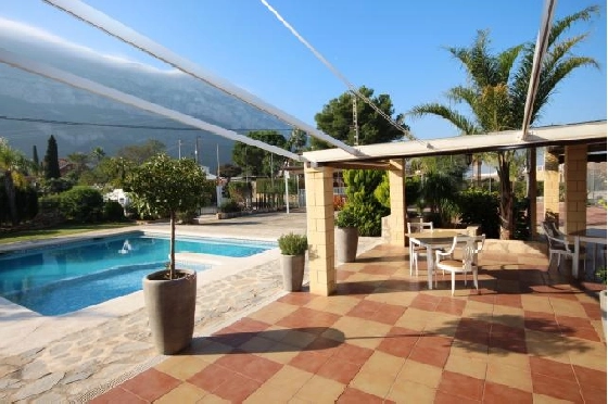 Villa in Denia(Galeretes) zu verkaufen, Wohnfläche 400 m², Baujahr 1977, Zustand modernisiert, + Zentralheizung, Klimaanlage, Grundstück 2392 m², 6 Schlafzimmer, 2 Badezimmer, Pool, ref.: SC-T1515-3