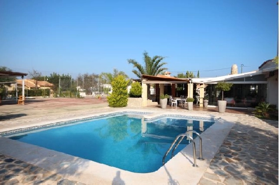 Villa in Denia(Galeretes) zu verkaufen, Wohnfläche 400 m², Baujahr 1977, Zustand modernisiert, + Zentralheizung, Klimaanlage, Grundstück 2392 m², 6 Schlafzimmer, 2 Badezimmer, Pool, ref.: SC-T1515-33