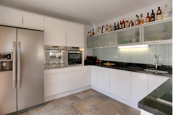 Villa in Denia(Torrecarrals) zu verkaufen, Wohnfläche 290 m², Zustand neuwertig, + Zentralheizung, Klimaanlage, Grundstück 3741 m², 5 Schlafzimmer, 4 Badezimmer, Pool, ref.: SC-L0916-25