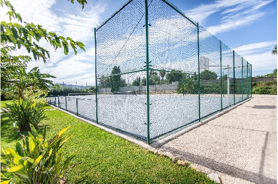 Villa in Denia(Torrecarrals) zu verkaufen, Wohnfläche 290 m², Zustand neuwertig, + Zentralheizung, Klimaanlage, Grundstück 3741 m², 5 Schlafzimmer, 4 Badezimmer, Pool, ref.: SC-L0916-4